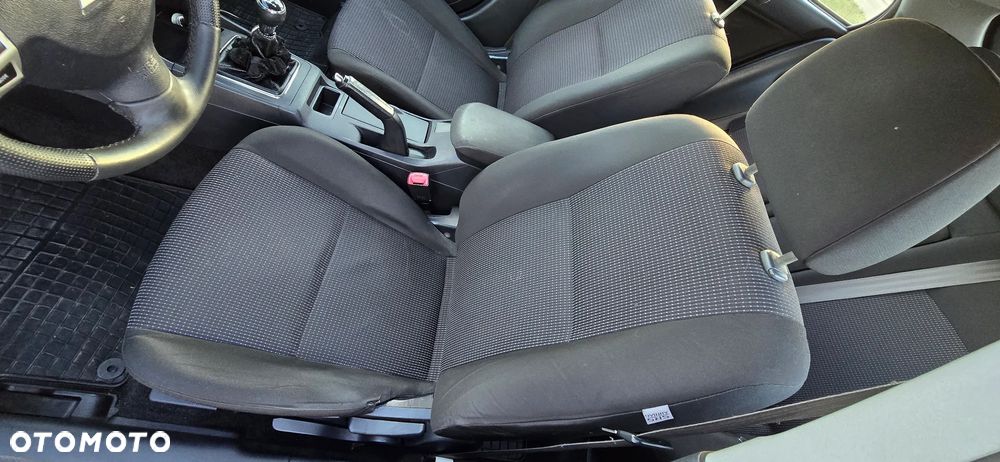 Mitsubishi Lancer 1.8 Inform LPG - 26