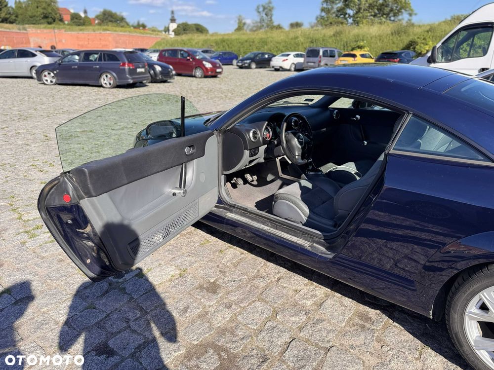 Audi TT Coupé - 6