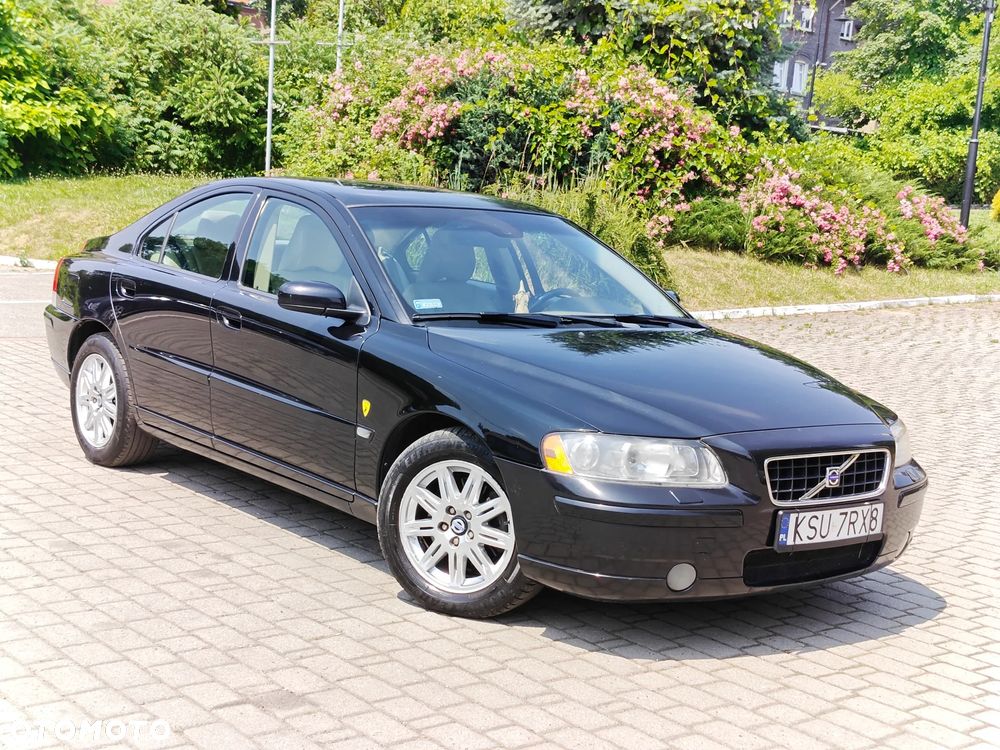 Volvo S60 2.4D5 Momentum - 4