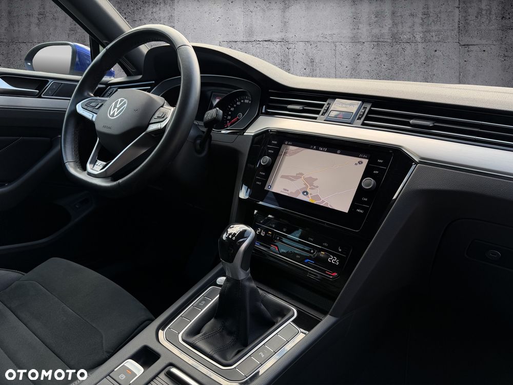 Volkswagen Passat Variant 2.0 TDI SCR BlueMotion Highline - 13