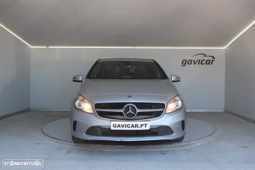 Mercedes-Benz A 180 d Urban - 9