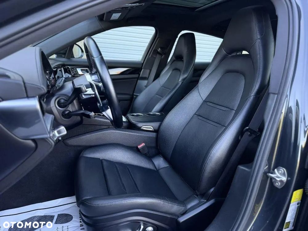 Porsche Panamera 4 GPF Executive - 17
