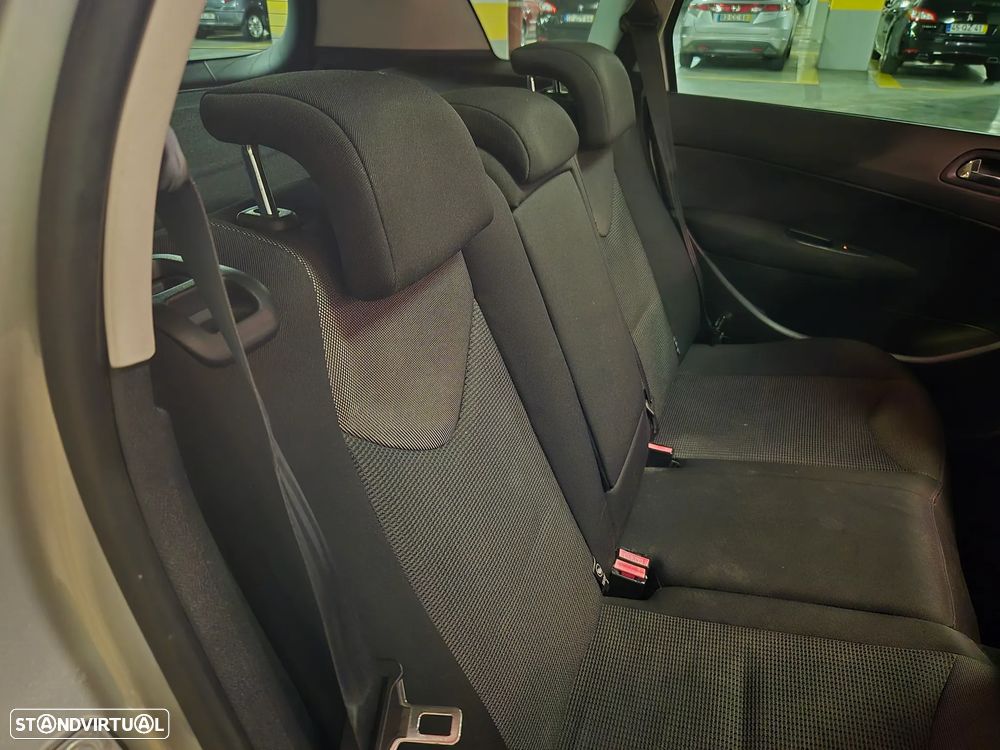 Peugeot 308 SW 1.6 HDi Sport CVM6 - 25