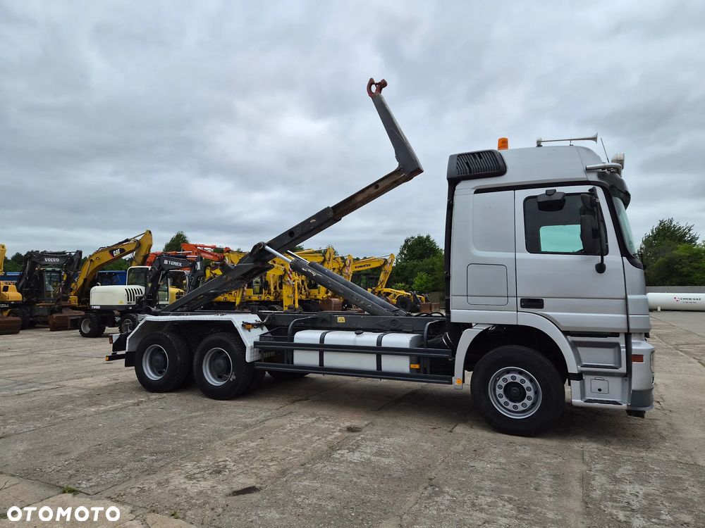 Mercedes-Benz 3344 6x4 Retarder z Niemiec Meiller 20000 kg resor - 32