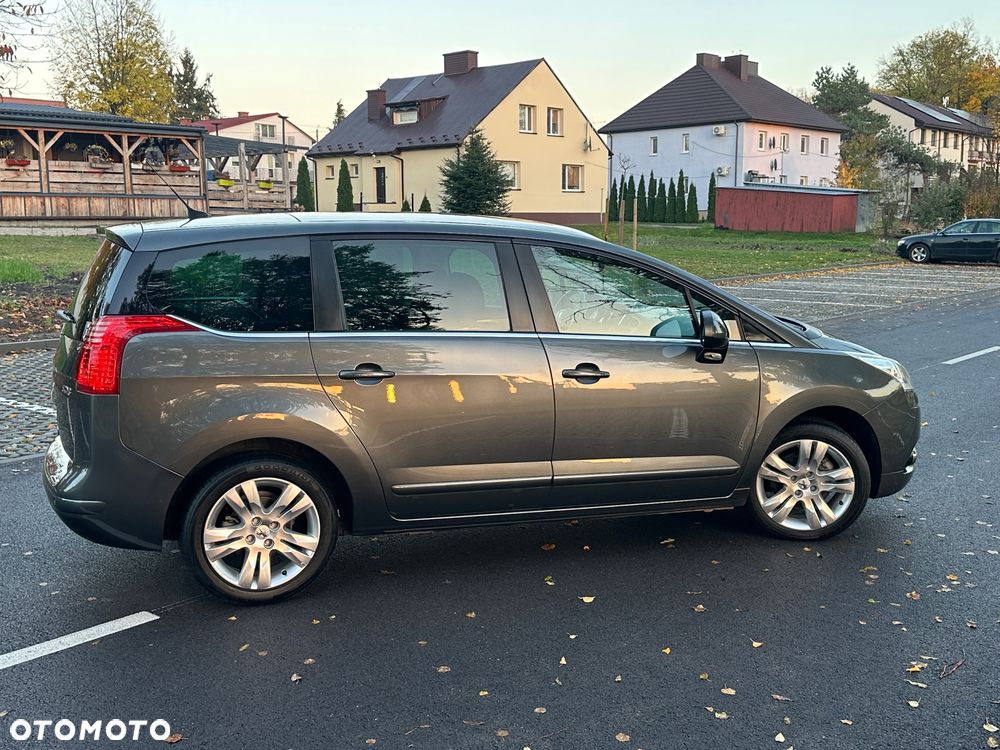 Peugeot 5008 - 16