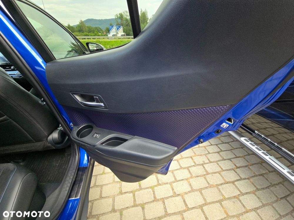 Toyota C-HR - 32