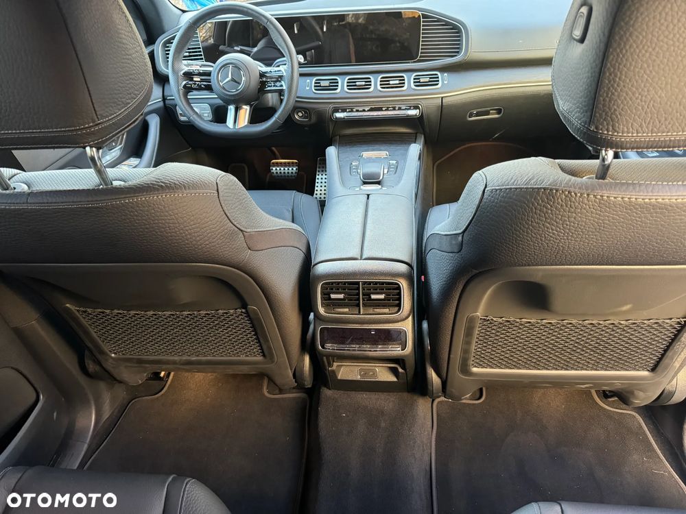 Mercedes-Benz GLS - 16