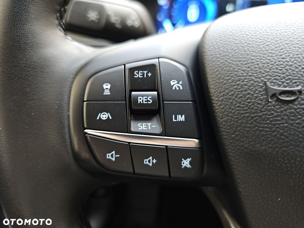 Ford Kuga - 15