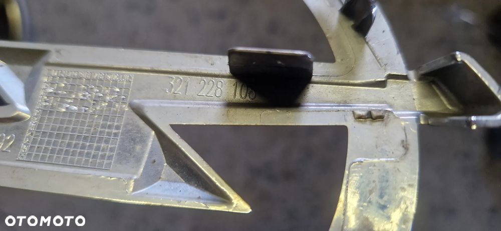 OPEL ASTRA K ZNACZEK EMBLEMAT PRZÓD 13464792 - 3