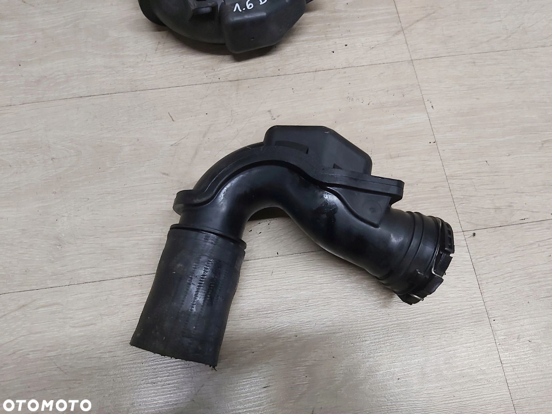 Toyota Verso Avensis T27 rura dolot powietrza 1,6 2,0 d4d 17275-0X010 - 2