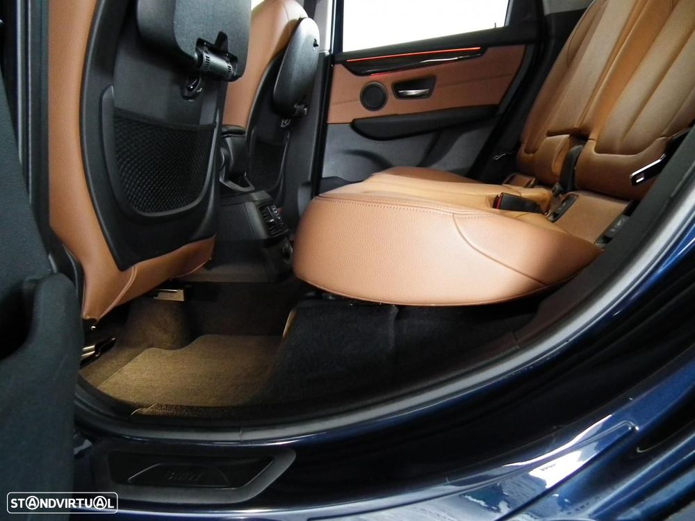 BMW 216 Active Tourer d Line Luxury Auto - 16