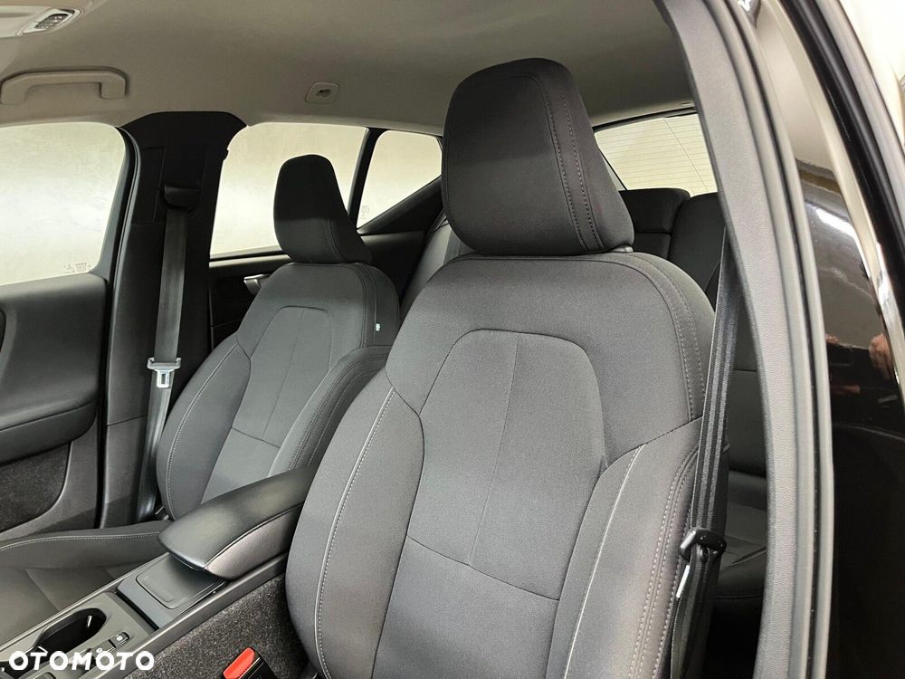 Volvo XC 40 T3 Momentum - 20