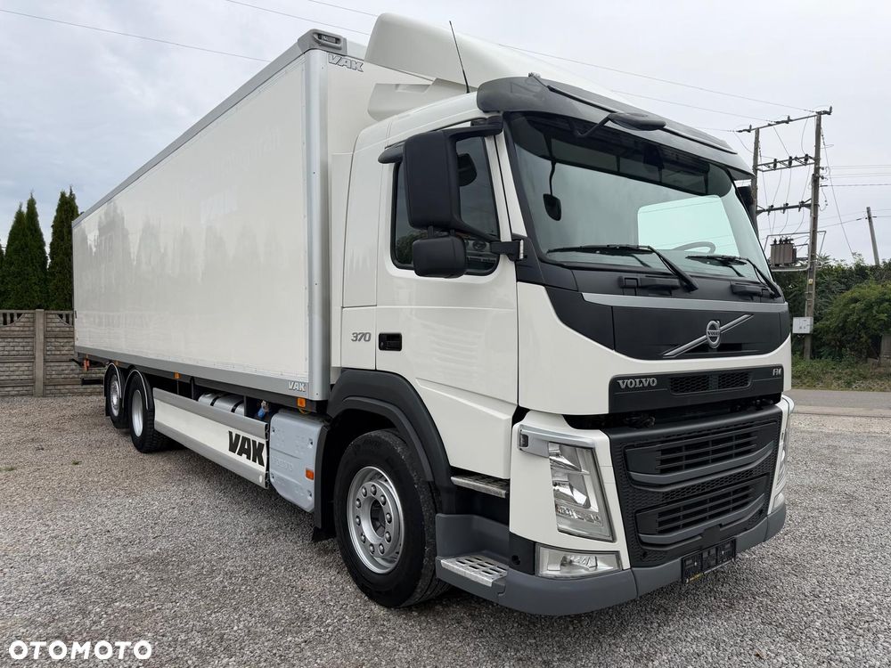 Volvo FM 370 / 6x2 / Chłodnia / Winda / - 15
