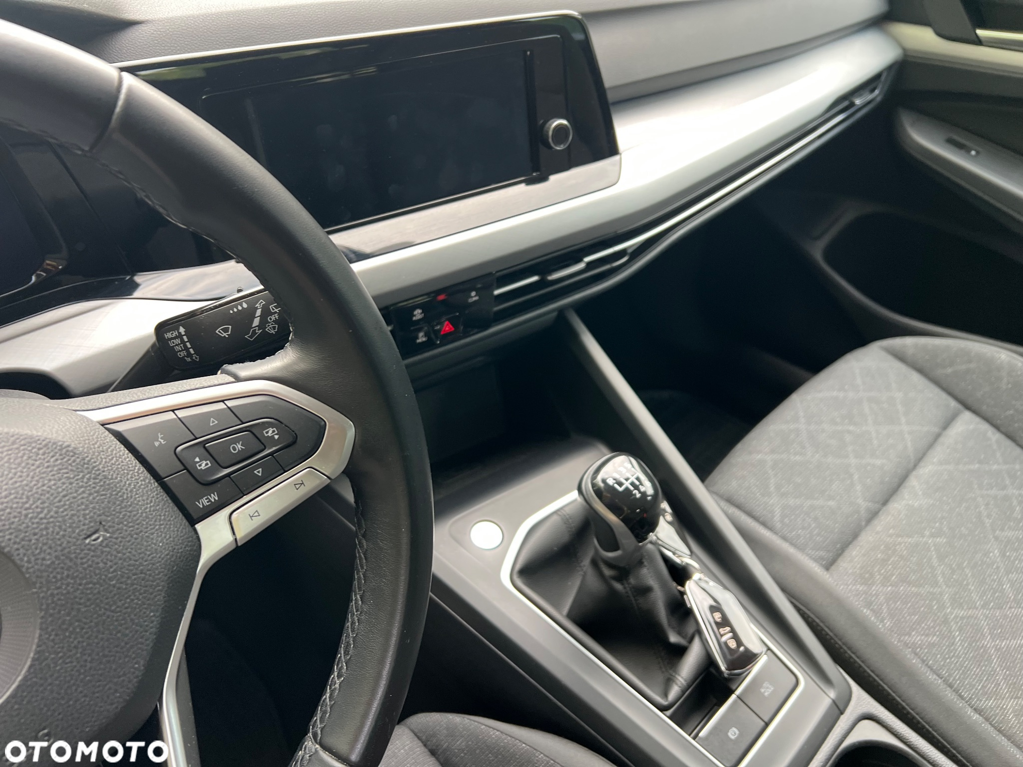 Volkswagen Golf VIII 1.5 TSI EVO Life - 17