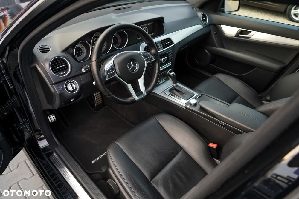 Mercedes-Benz Klasa C 2012