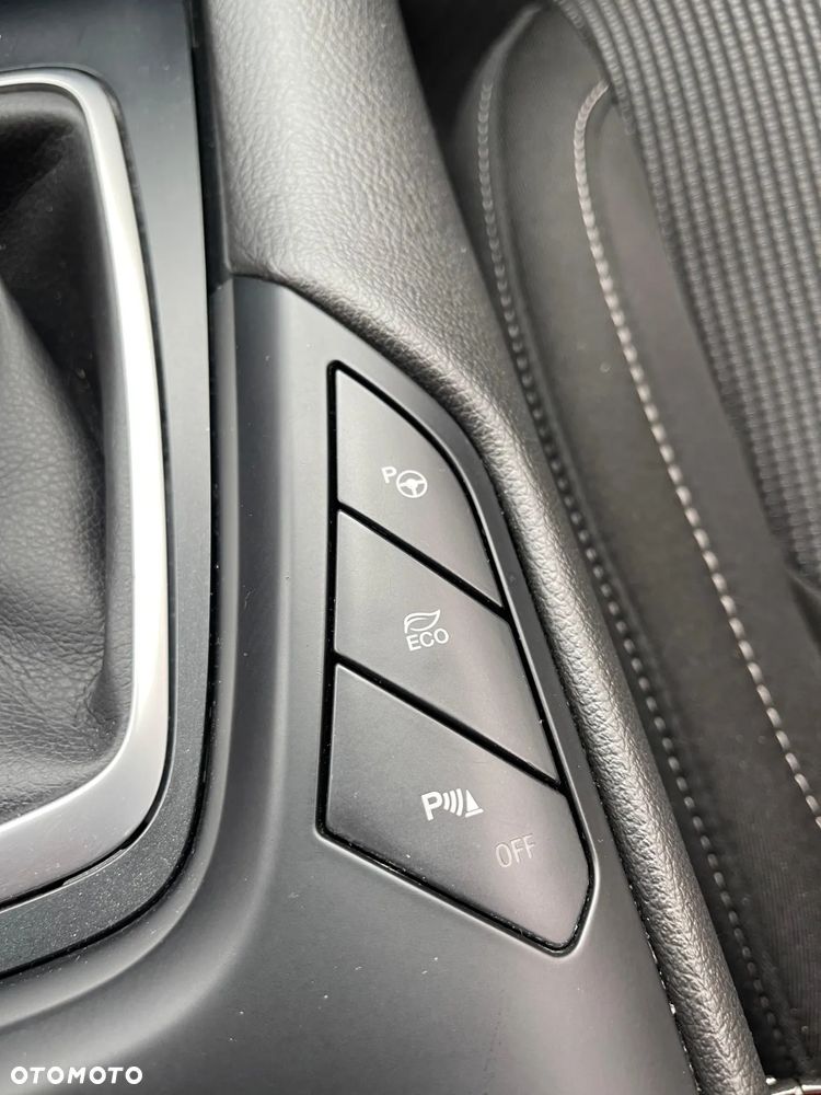 Ford Mondeo 2.0 Hybrid Titanium - 14