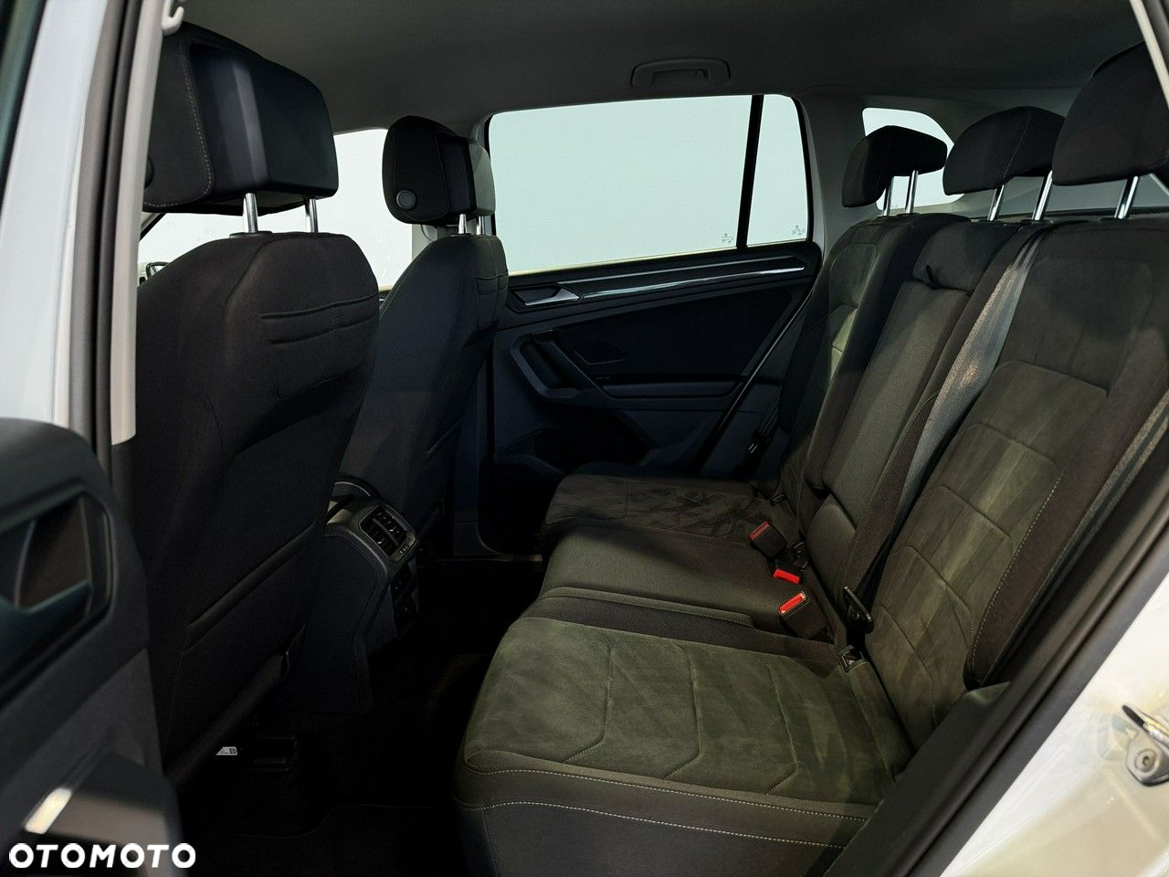 Volkswagen Tiguan - 16