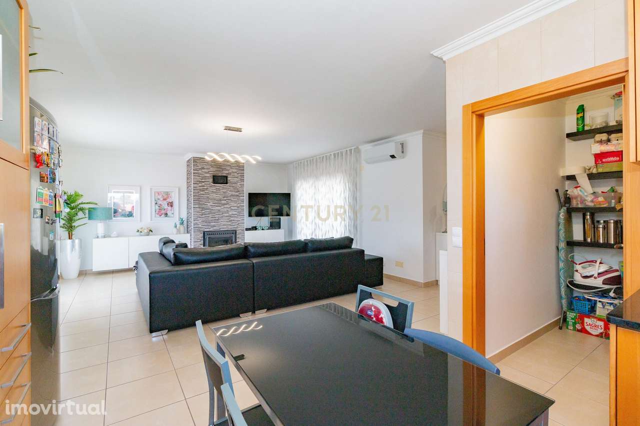 Moradia T3 Isolada | Design Moderno no Montes - Grande imagem: 4/33