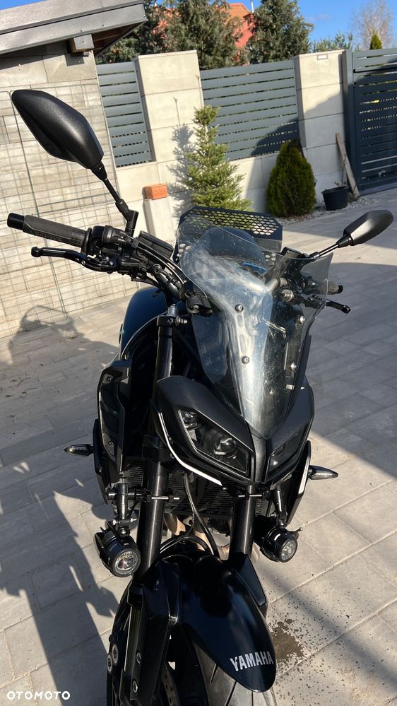 Yamaha MT - 16