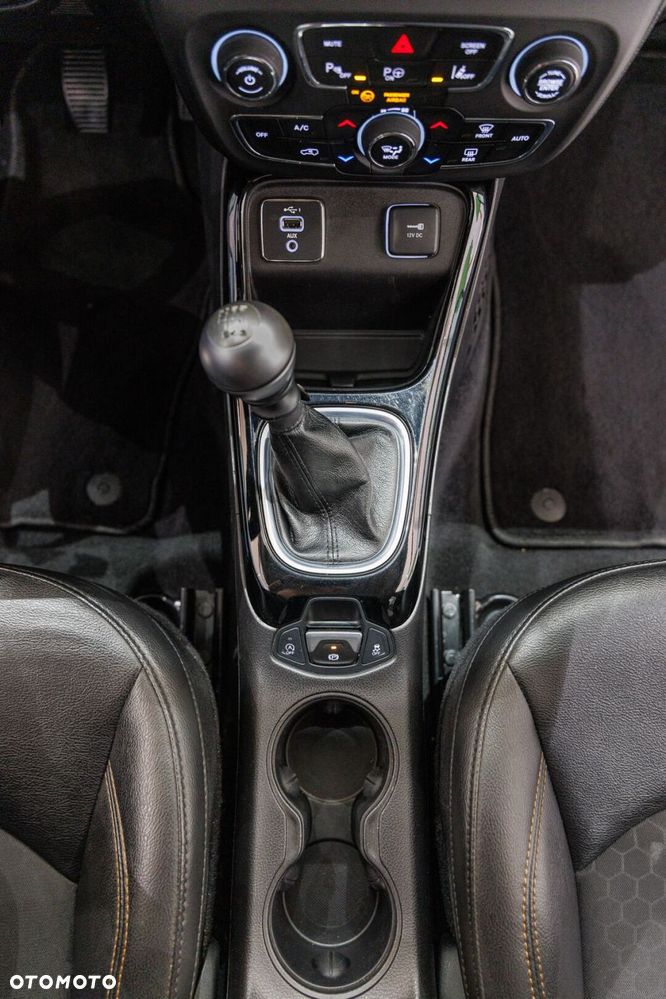 Jeep Compass 1.4 TMair Sport FWD S&S - 27