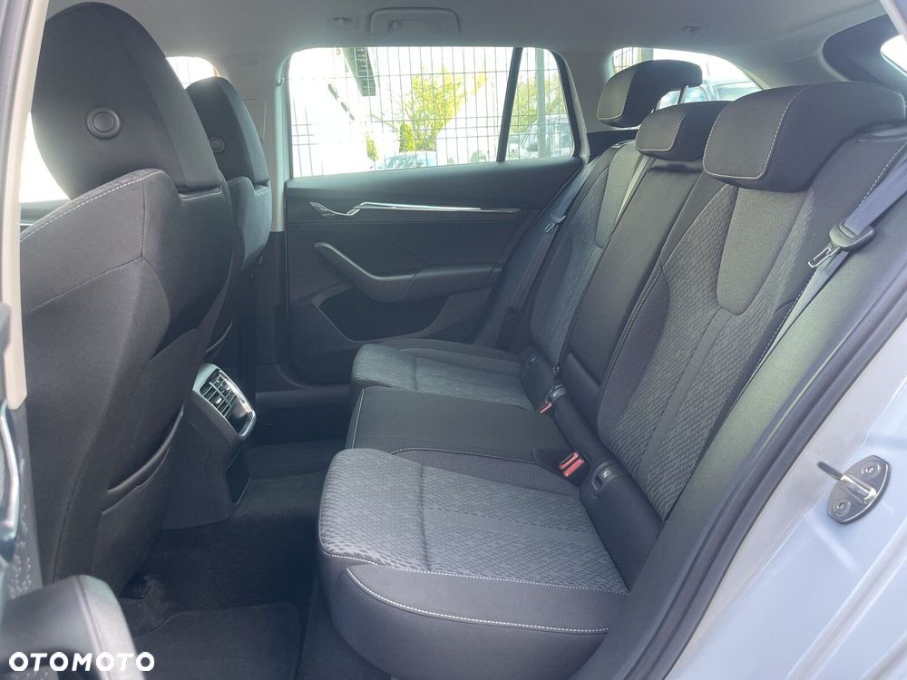 Skoda Octavia 2.0 TSI 4x4 Style DSG - 17