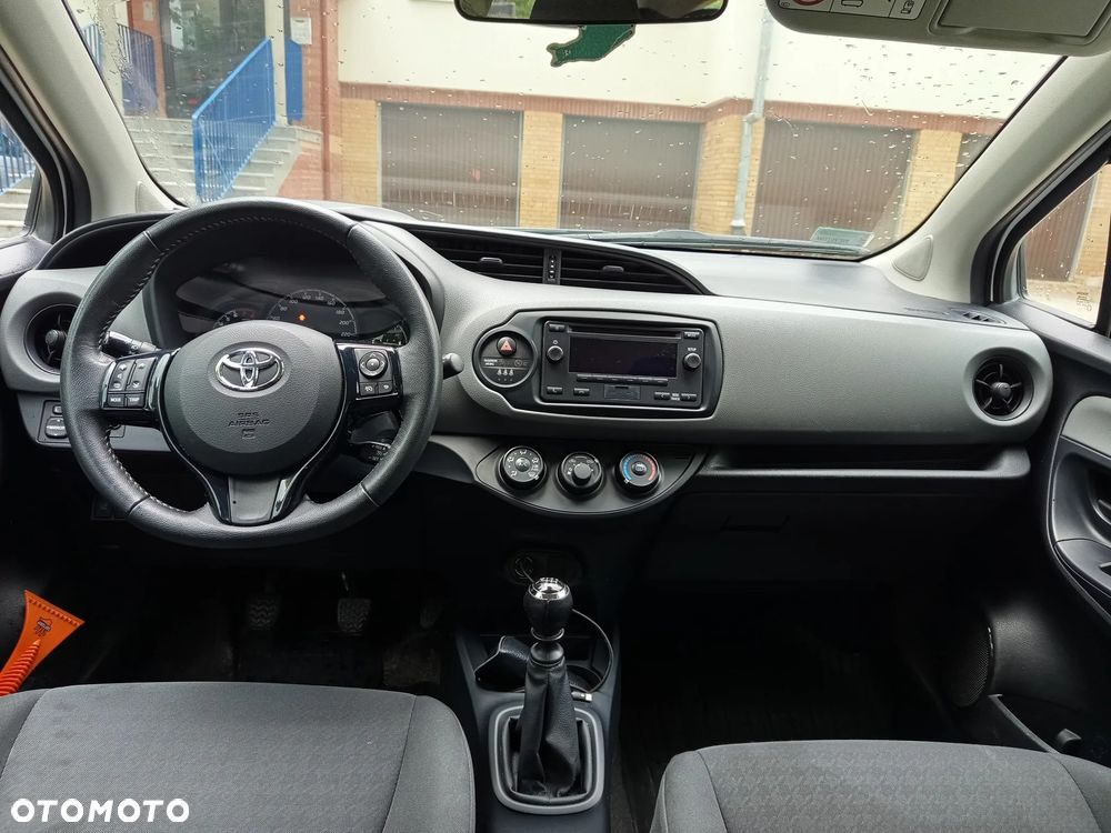 Toyota Yaris - 8