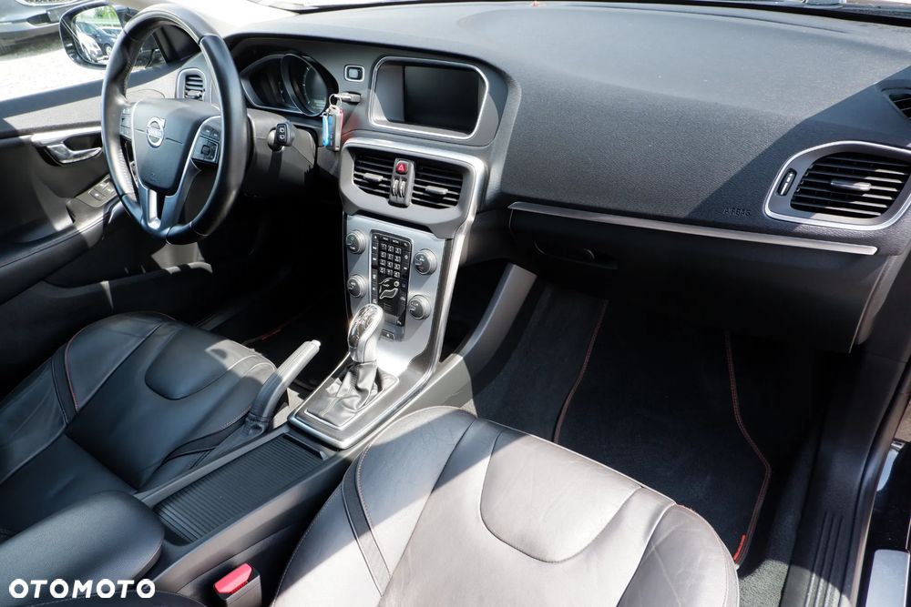 Volvo V40 D2 Powershift Ocean Race - 4