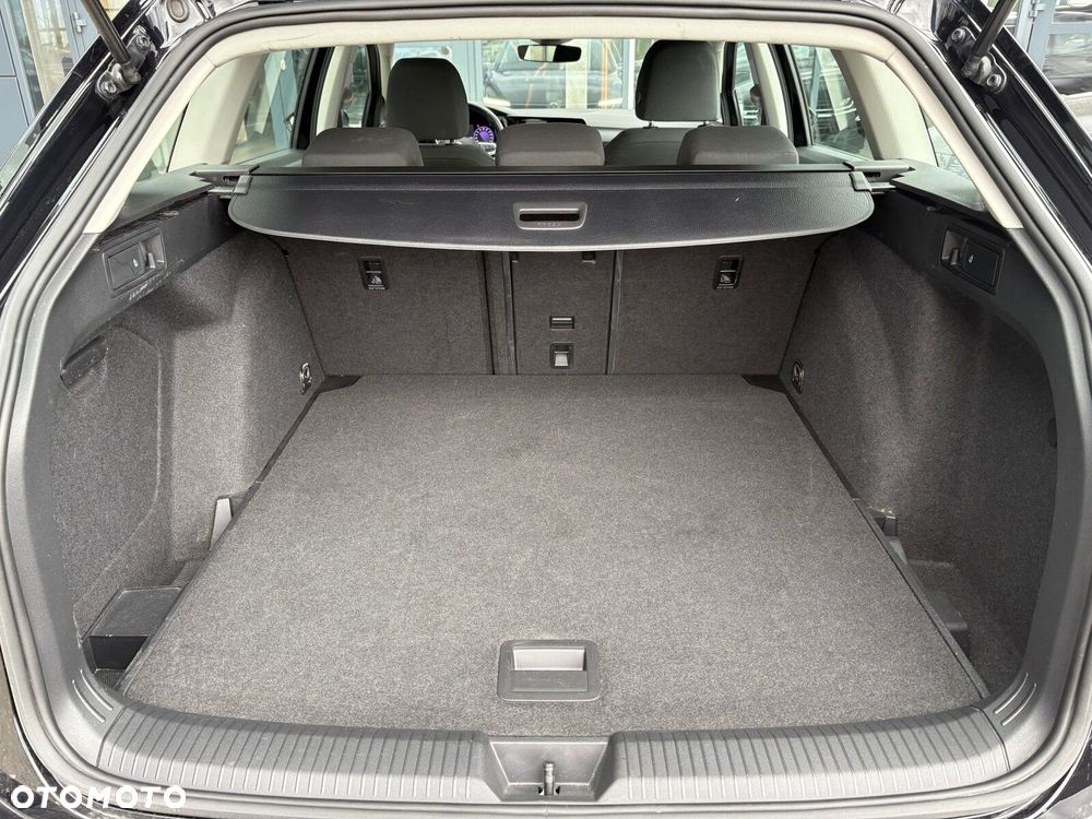 Volkswagen Golf Variant 2.0 TDI Life - 19