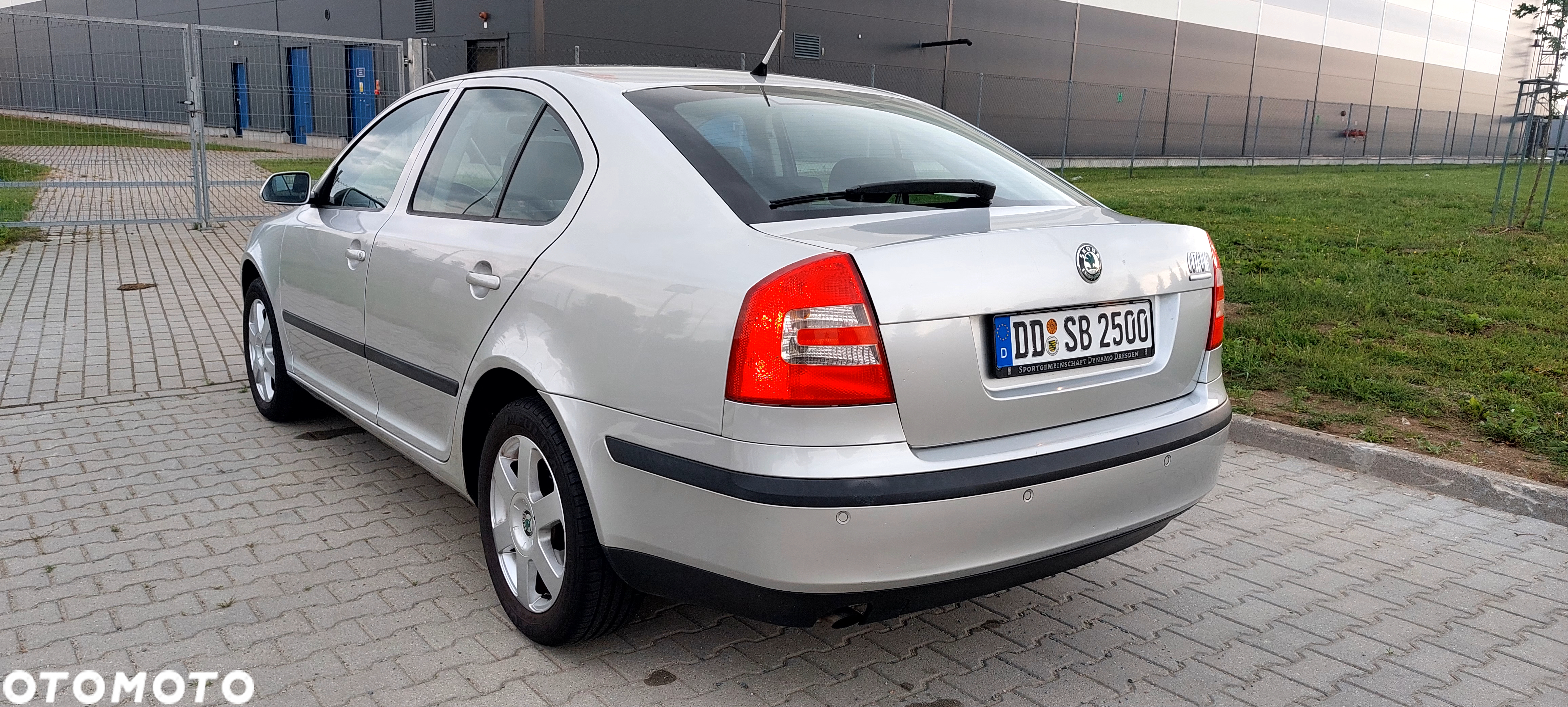 Skoda Octavia 1.6 FSI Elegance - 5