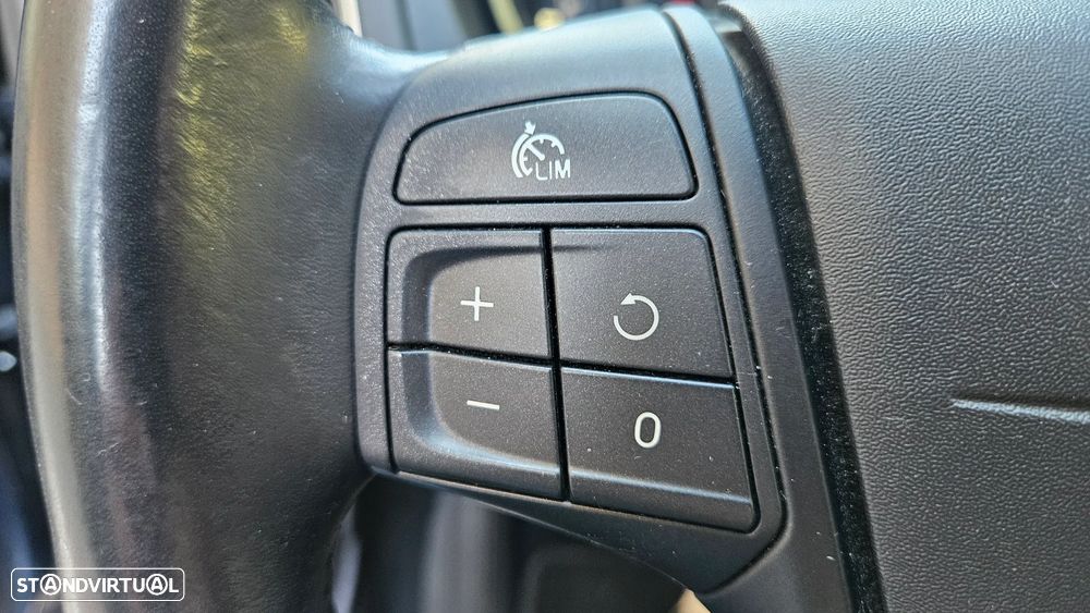 Volvo V40 - 21