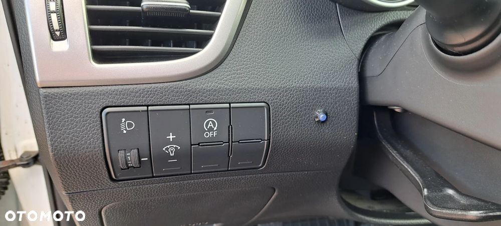 Hyundai i30 1.6 GDI Classic + - 37