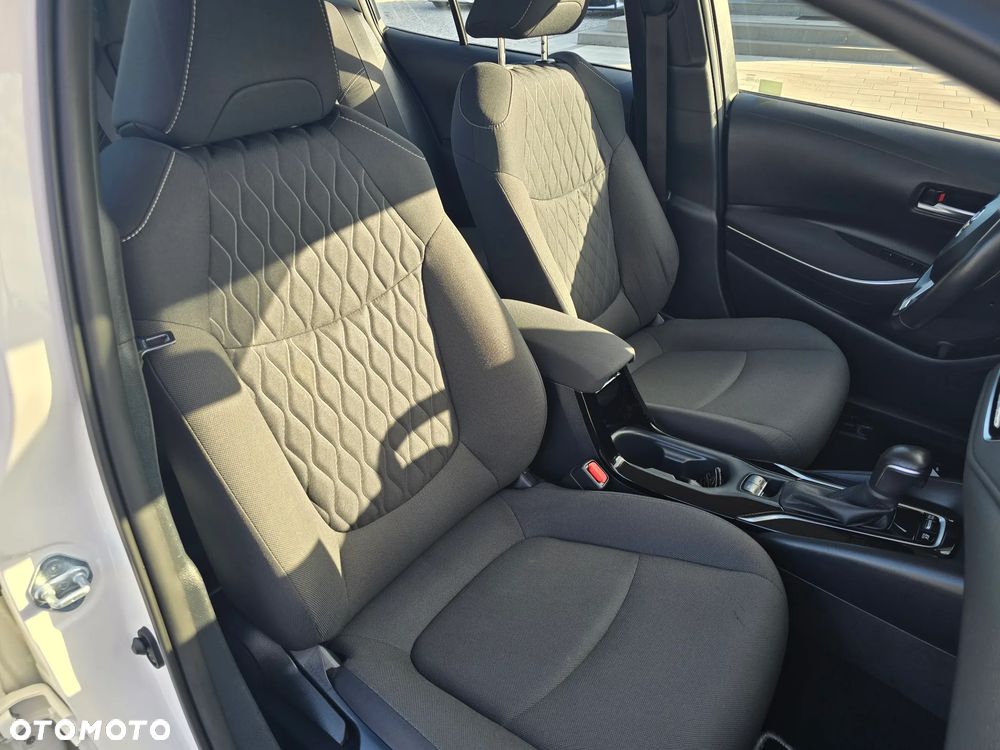 Toyota Corolla 1.8 Hybrid GPF Comfort - 29
