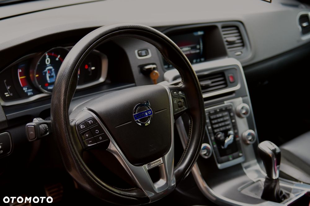 Volvo S60 D3 Drive-E R-Design Momentum - 16