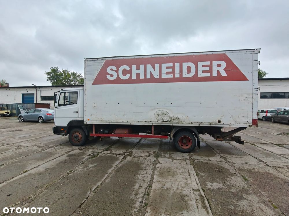 Mercedes-Benz 814 6 cylinder - 8