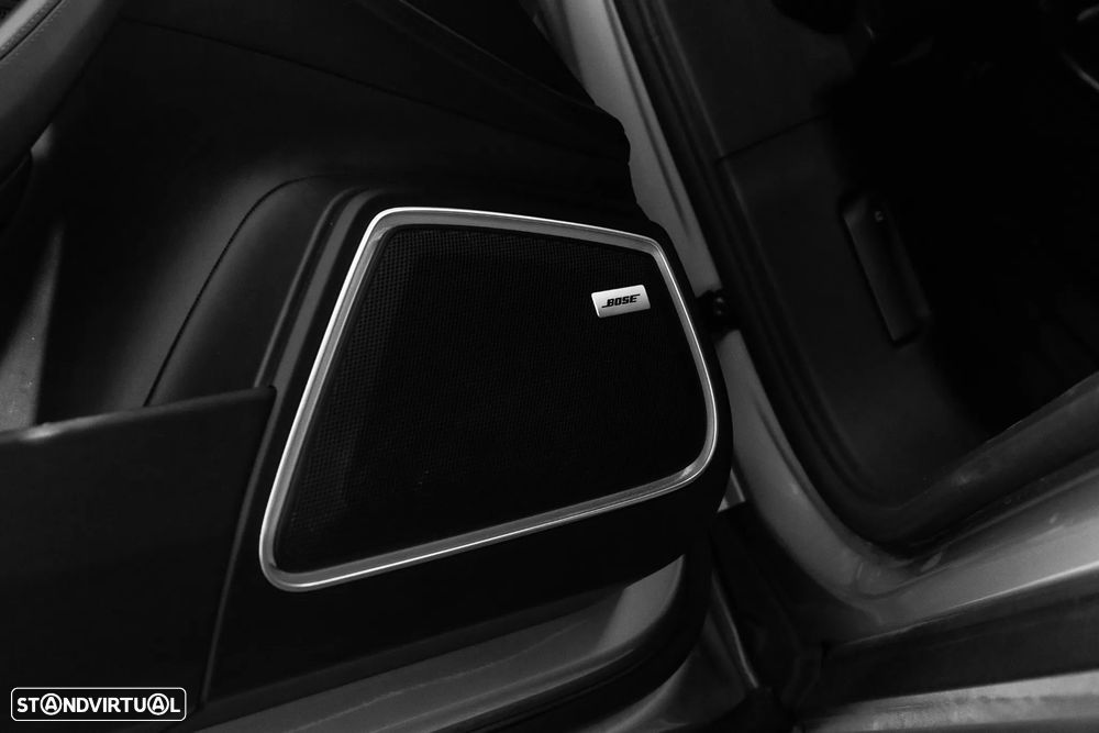 Porsche Panamera Sport Turismo 4 E-Hybrid - 10