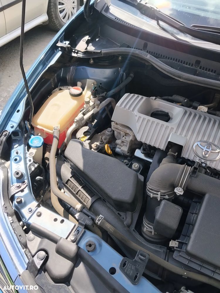 Toyota Auris - 10