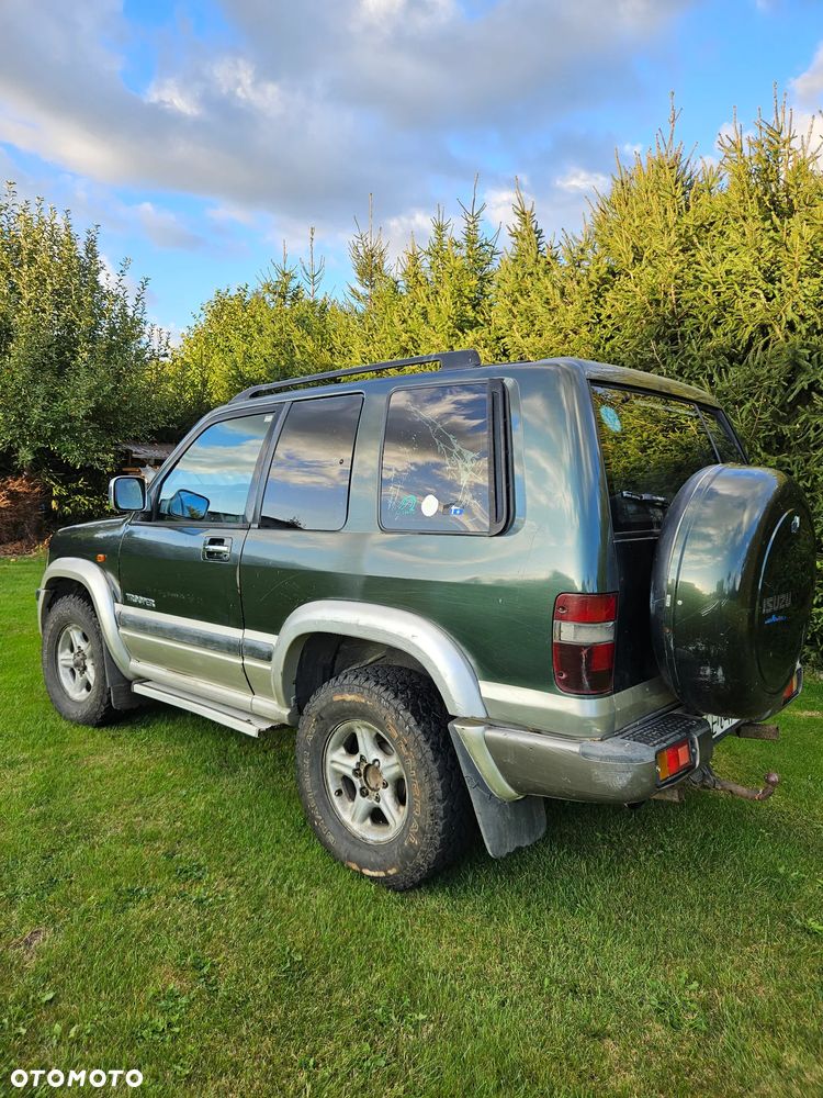 Isuzu Trooper - 8