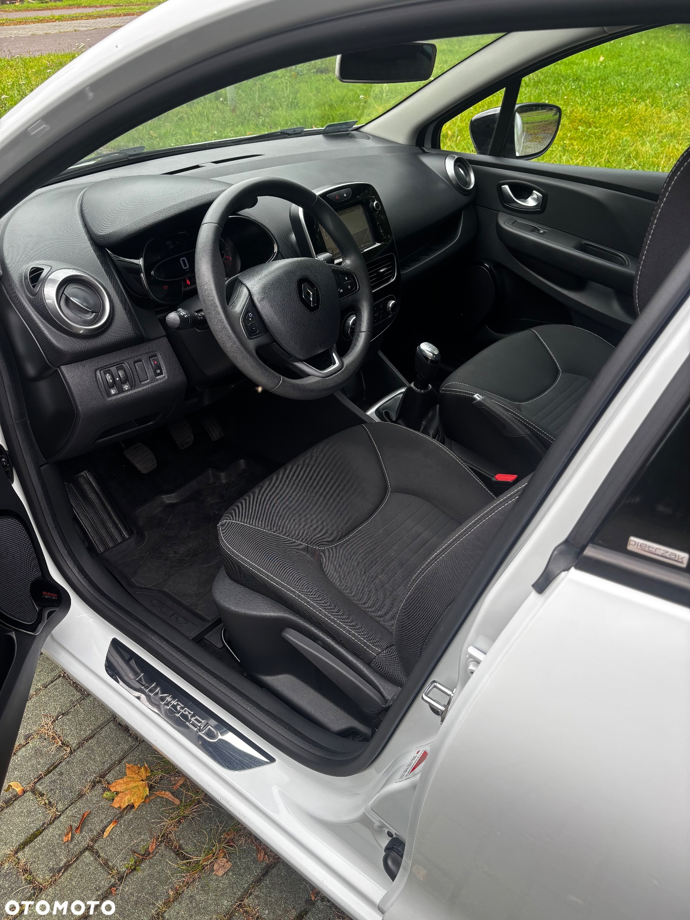 Renault Clio 0.9 Energy TCe Limited Plus - 11