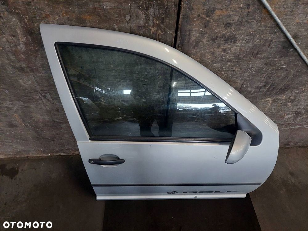DRZWI KOMPLETNE PRAWY PRZÓD VOLKSWAGEN GOLF IV LB7Z - 4