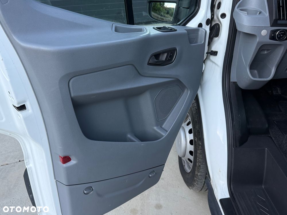 Ford Transit - 29