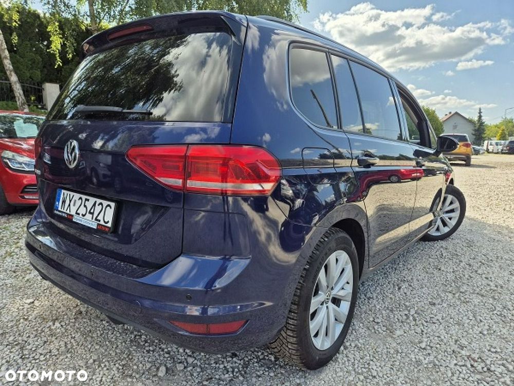 Volkswagen Touran - 3