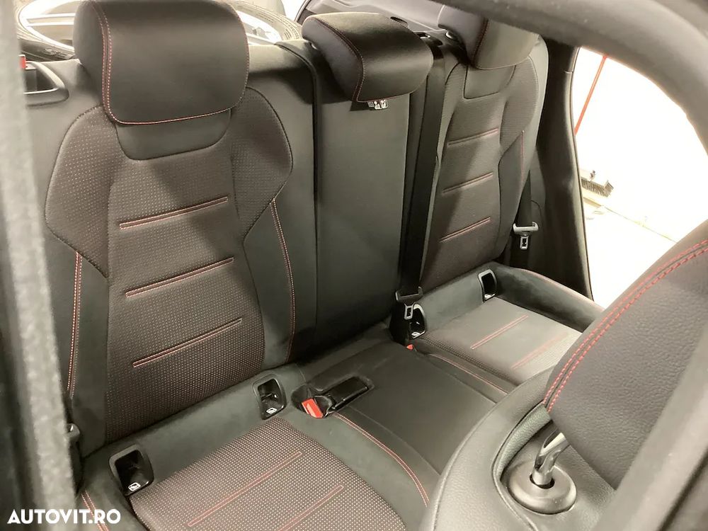 Mercedes-Benz GLA - 5