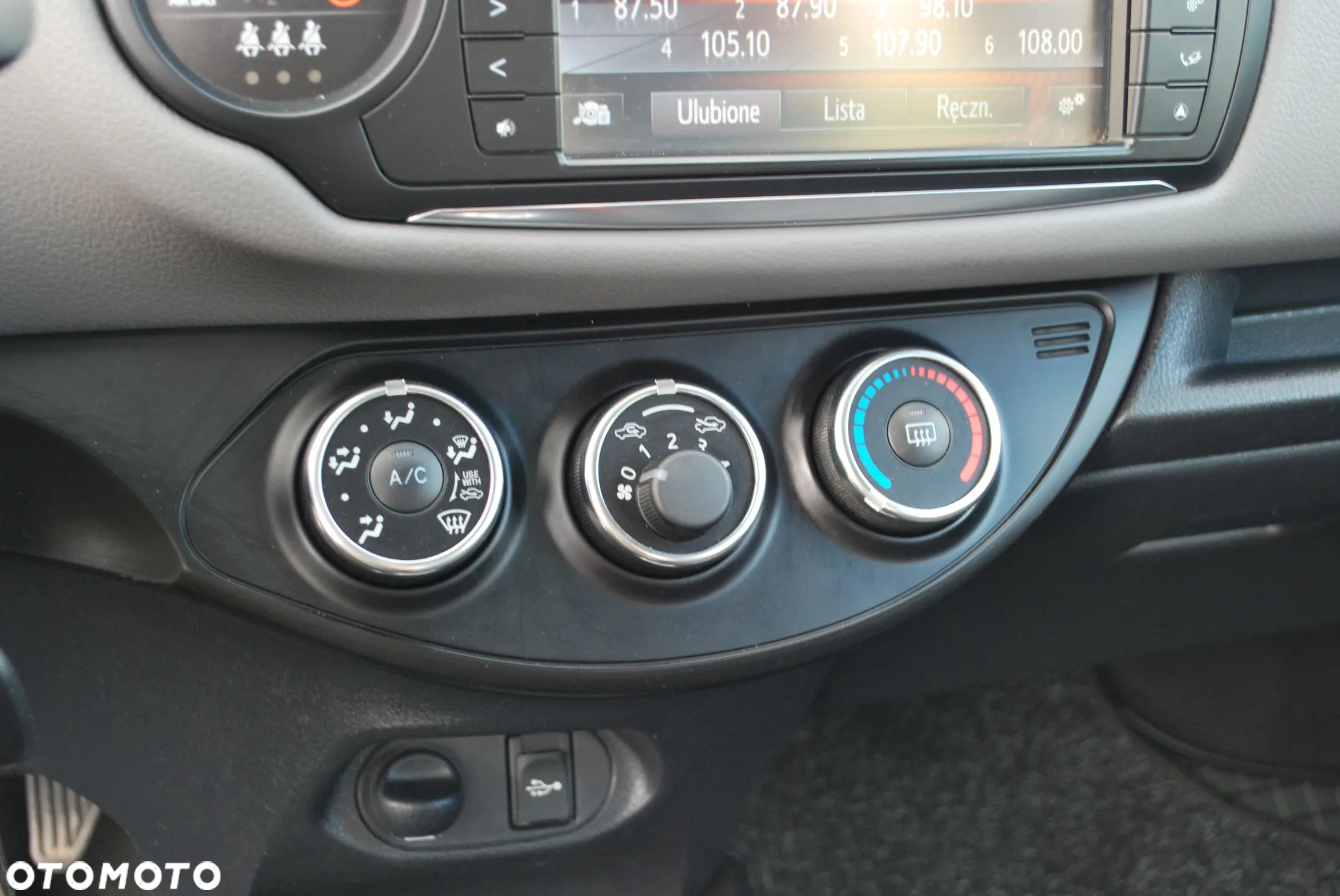 Toyota Yaris - 17