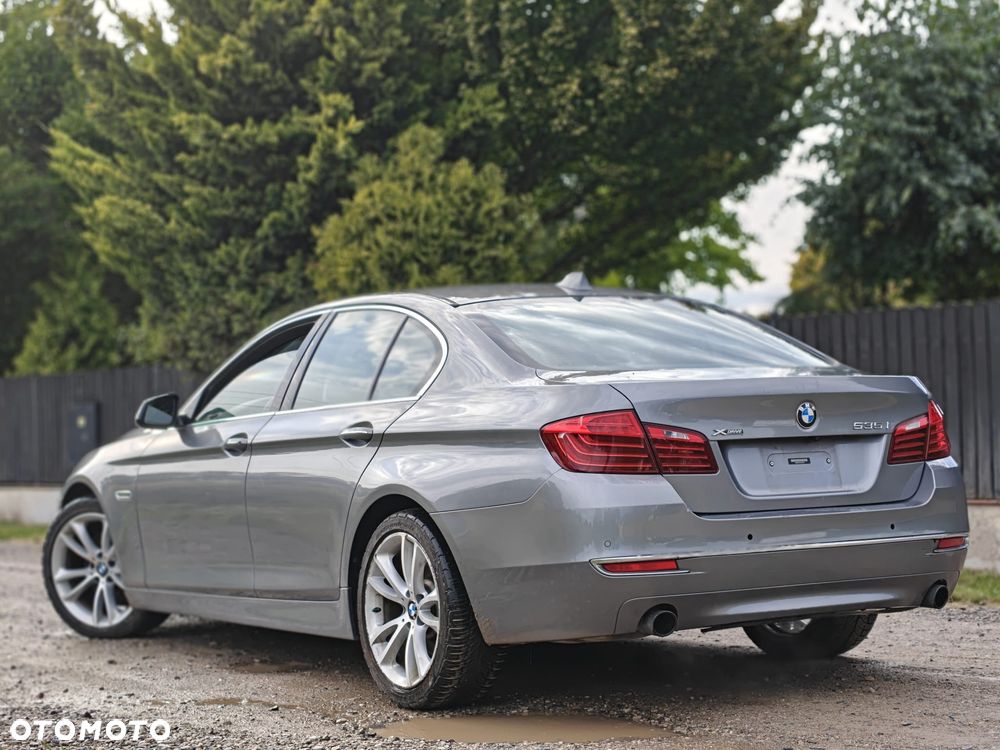 BMW Seria 5 535i xDrive Luxury Line - 1