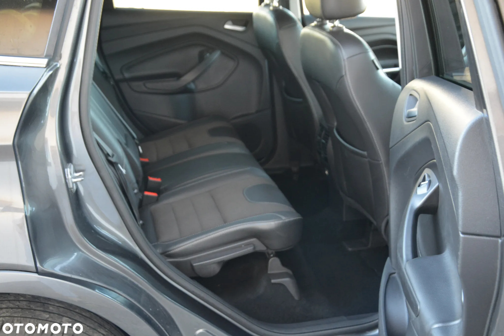Ford Kuga 2.0 TDCi 4x4 Individual - 33