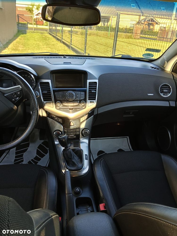 Chevrolet Cruze - 9