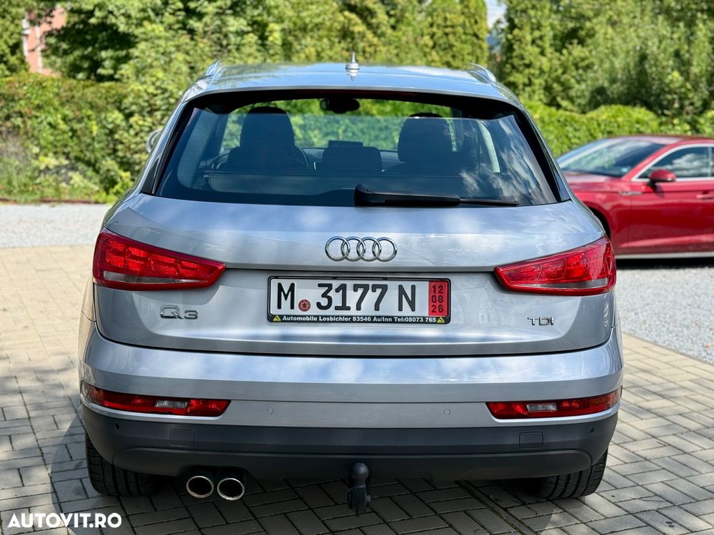 Audi Q3 2.0 TDI Sport - 9