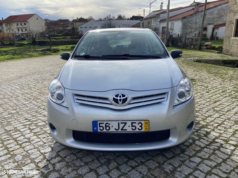 Toyota Auris 1.4 D-4D Exclusive - 2