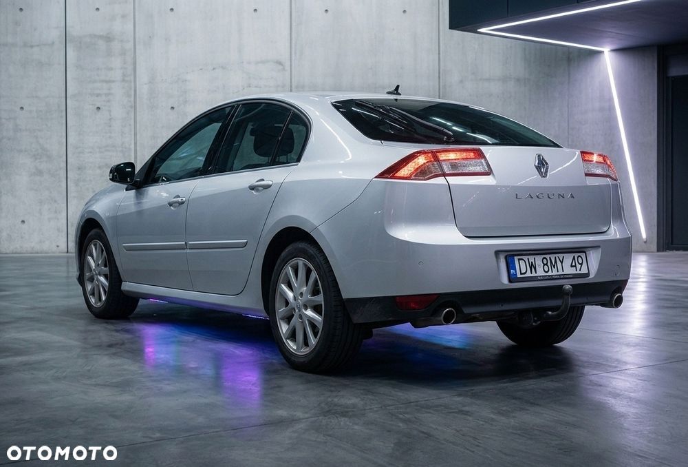 Renault Laguna dCi 110 FAP Bose Edition - 4