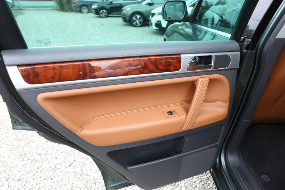 Volkswagen Touareg 3.0 V6 TDI DPF Individual - 19